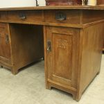 940 1557 WRITING DESK